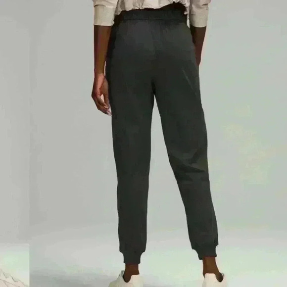 Lululemon Athletica Stretch Luxtreme High-Rise Jogger Graphite Grey Women's - Picture 2 of 8